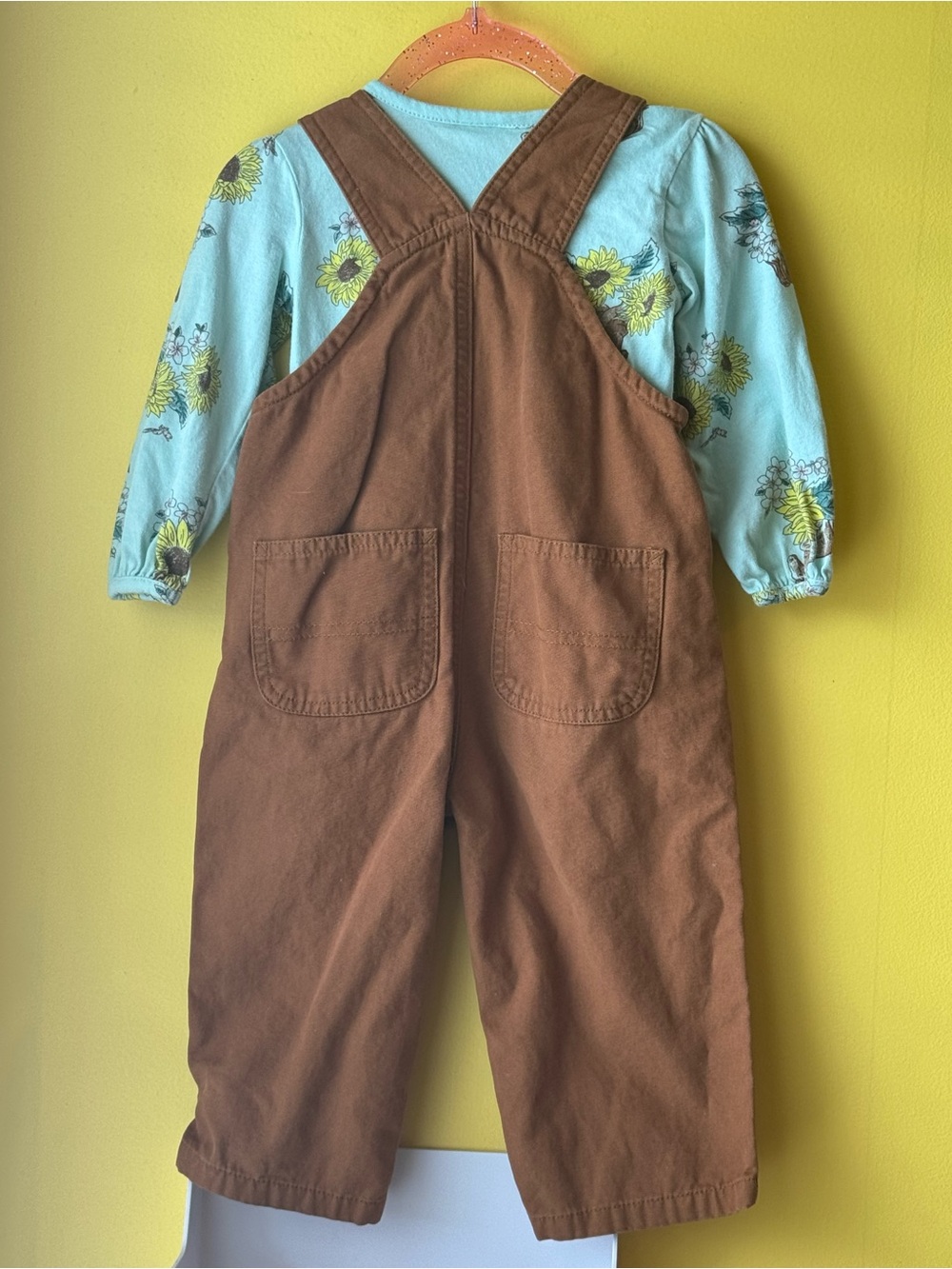 +NWOT Carhartt Baby Girl 2pc Overall Set 18M Brown Ruffle Bib Sunflower Top - Picture 3 of 6